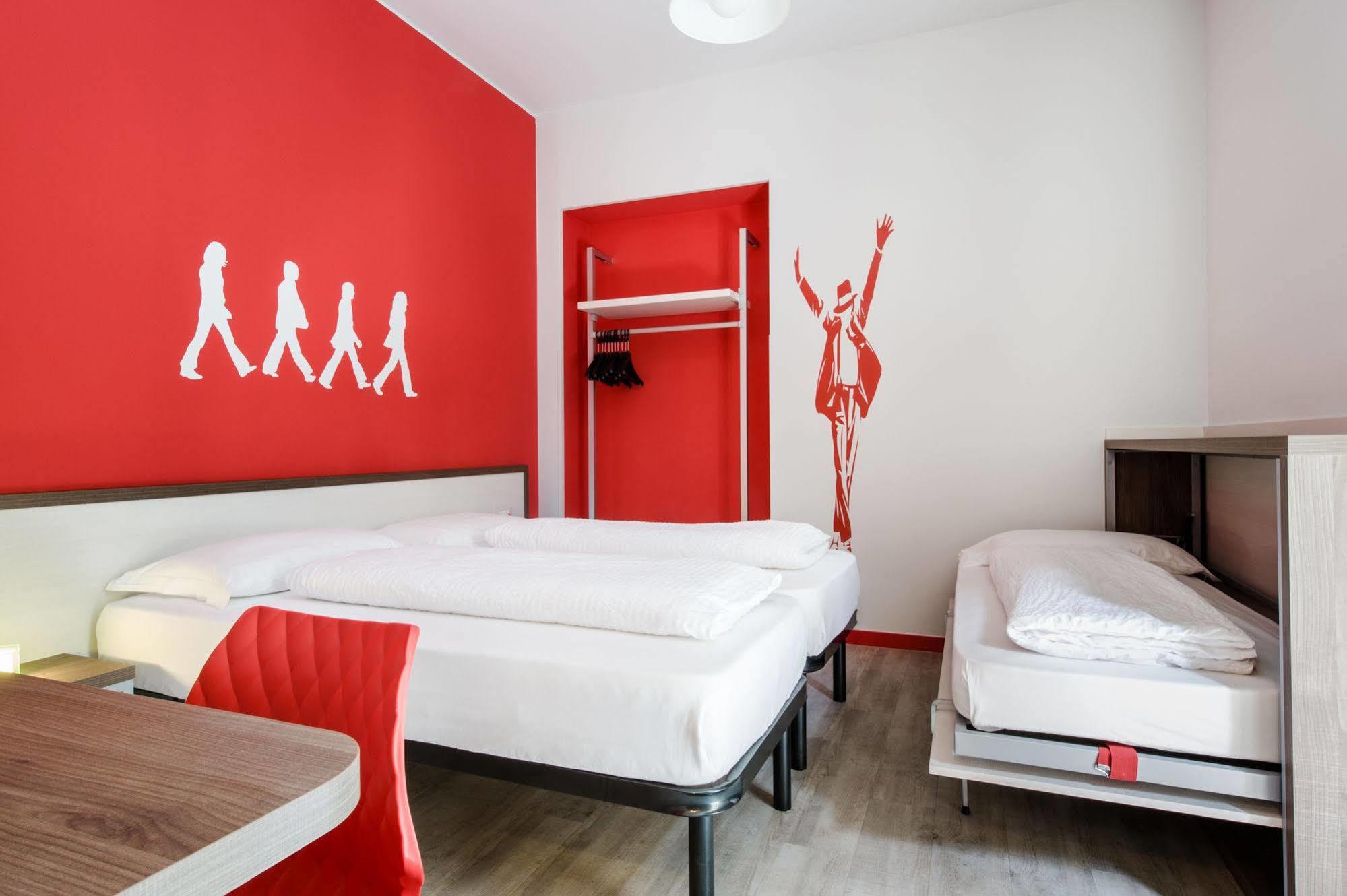 Hotel Nologo Genoa Bagian luar foto